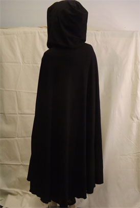 nicla_makeup_artist_center_costumi_sartoria_su_misura_costumi_donna_mantello_lungo_con_cappuccio2_274×408.jpg