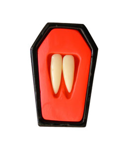 denti_plastica_dracula.jpg